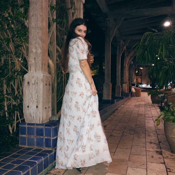 Meet your Posher εїз Tana Lindsay - Picture 6 of 16